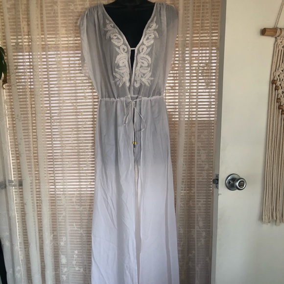 Vix Other - VIX Paula Hermanny white sheer coverup long